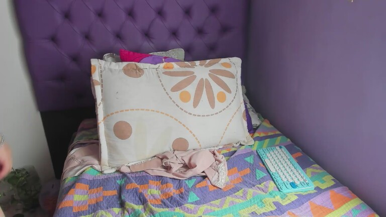 MargothClain's Streamate show and profile