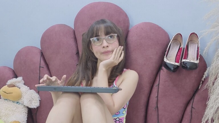 ISABELLAJHONS's Streamate show and profile