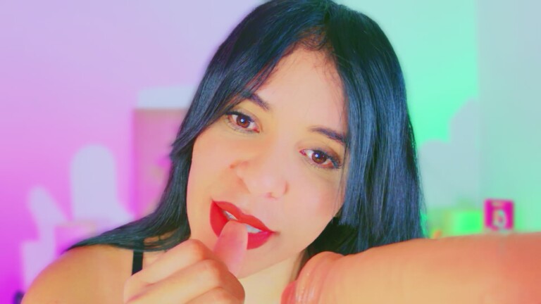 CharlootteEvans's Streamate show and profile