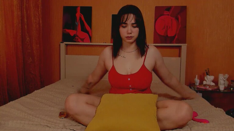 GlamNova's Streamate show and profile