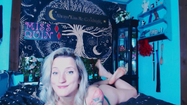 MissQuinCam's Streamate show and profile