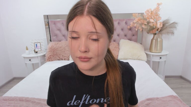 LollaDolla's Streamate show and profile