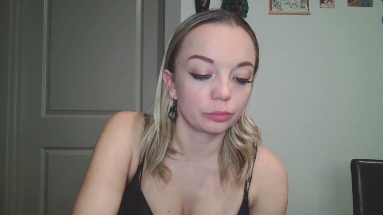 MistressAlexaGoldy's Streamate show and profile