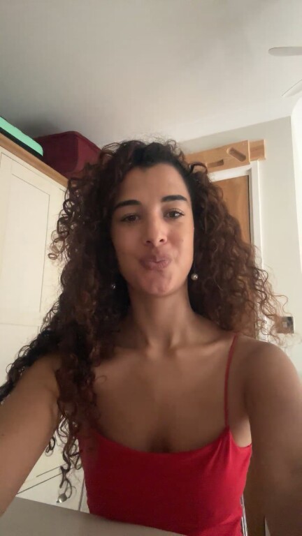 MissMilano_xo's Streamate show and profile