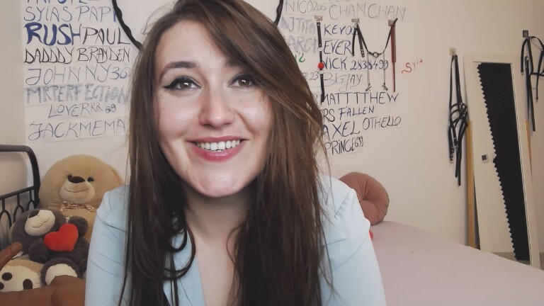 SYIA's Streamate show and profile