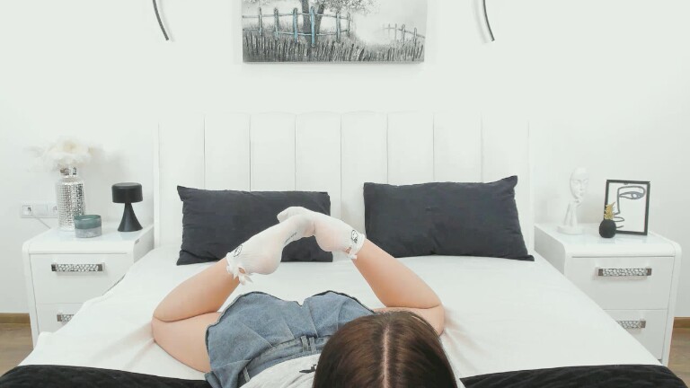 DemiLinda's Streamate show and profile